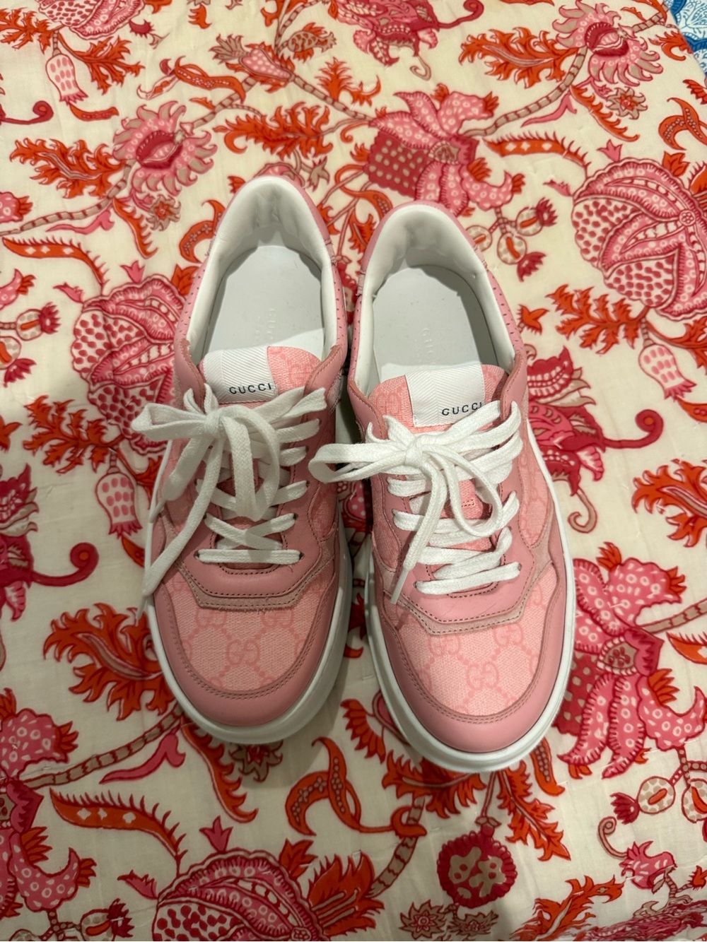 Gucci Pink Low-Top Logo-Print Sneakers